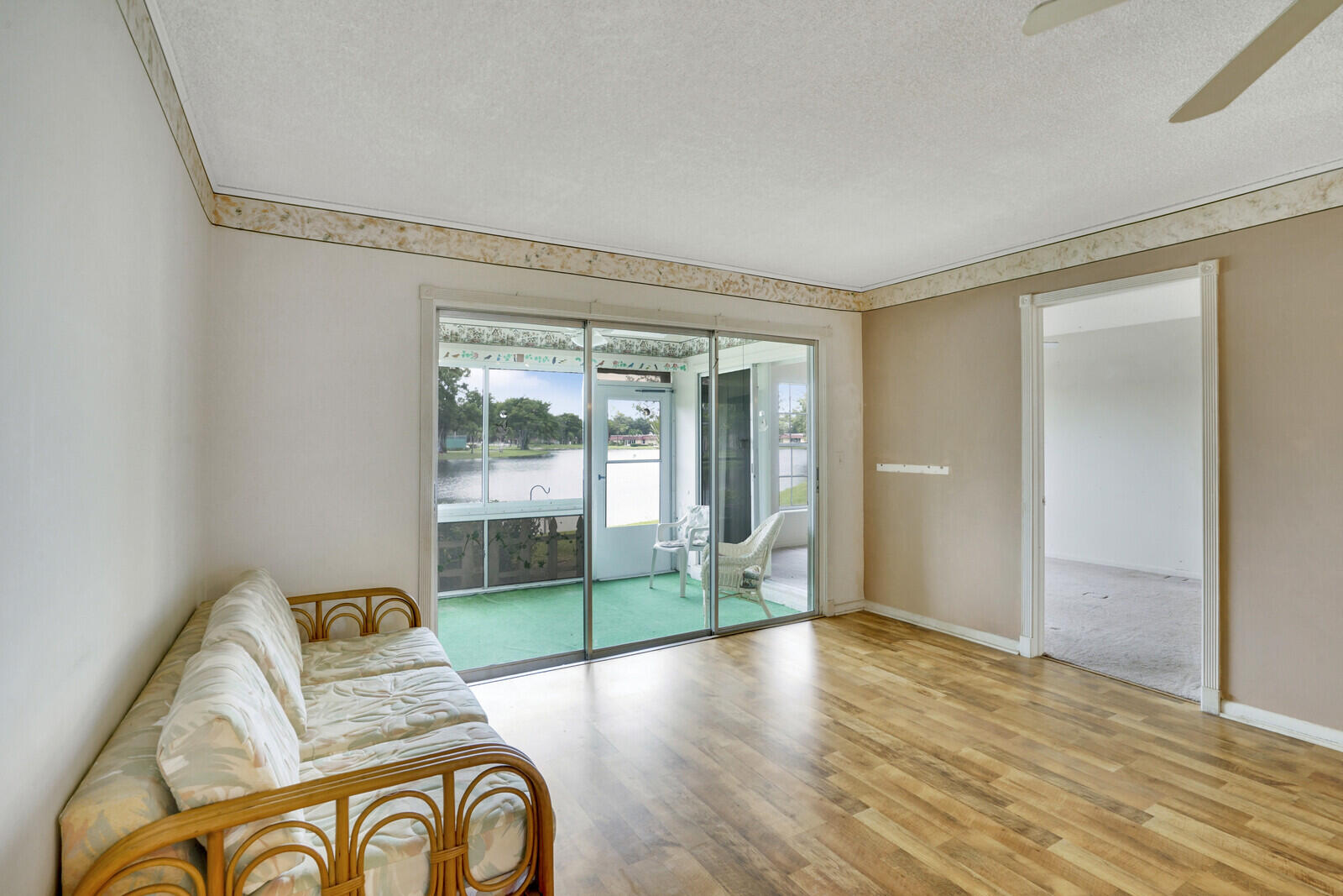 316 Cape Cod Circle, Unit B Lake Worth, FL 33467 - Photo 18 of 38 15_Image_15_mls