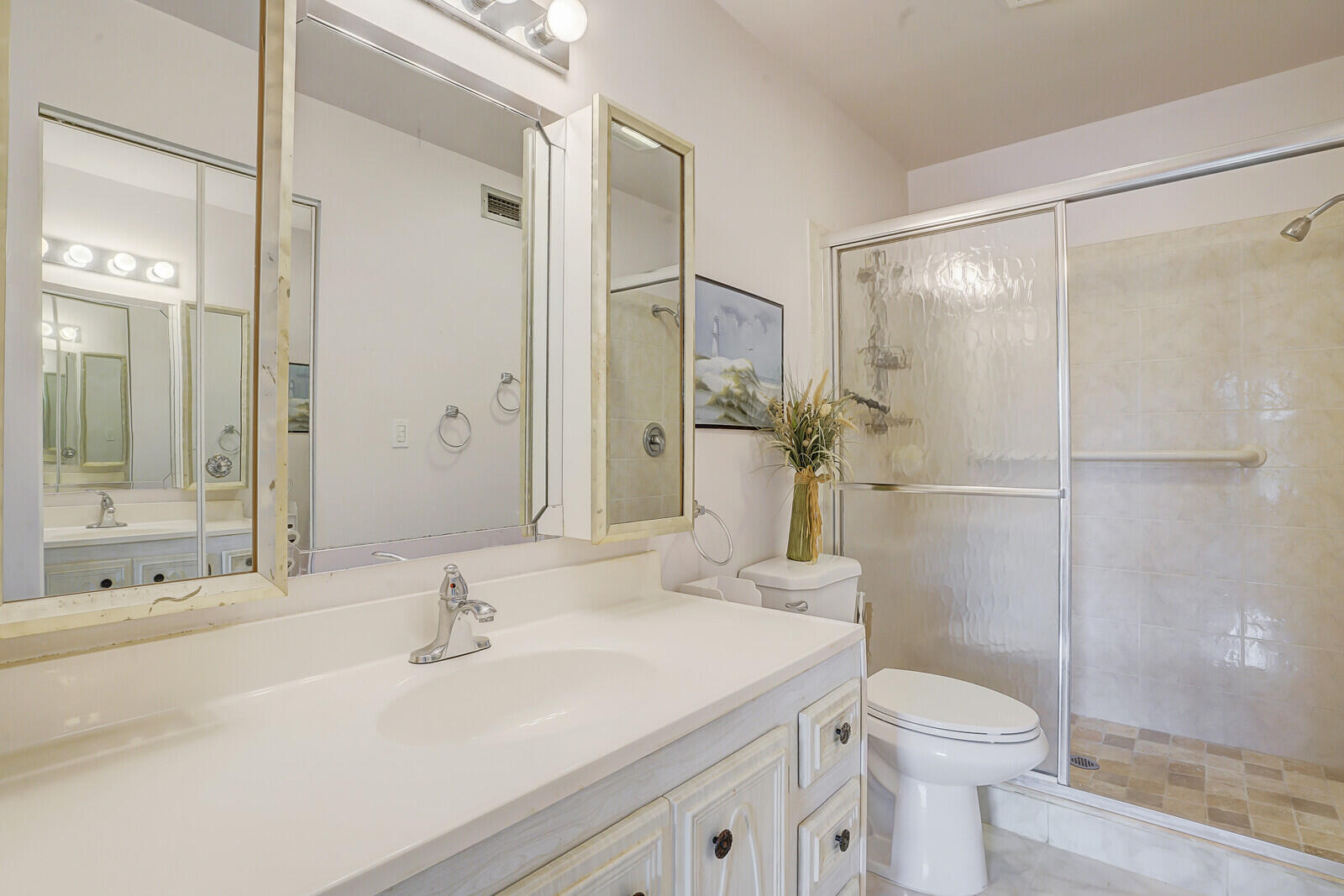 316 Cape Cod Circle, Unit B Lake Worth, FL 33467 - Photo 20 of 38 21_Image_21_mls