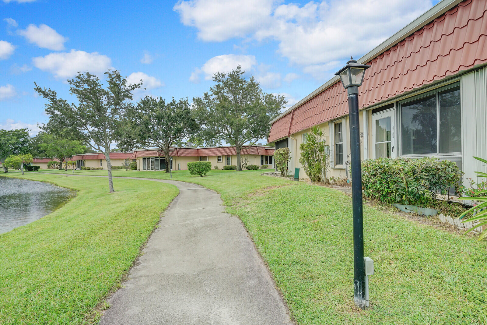 316 Cape Cod Circle, Unit B Lake Worth, FL 33467 - Photo 26 of 38 27_Image_27_mls