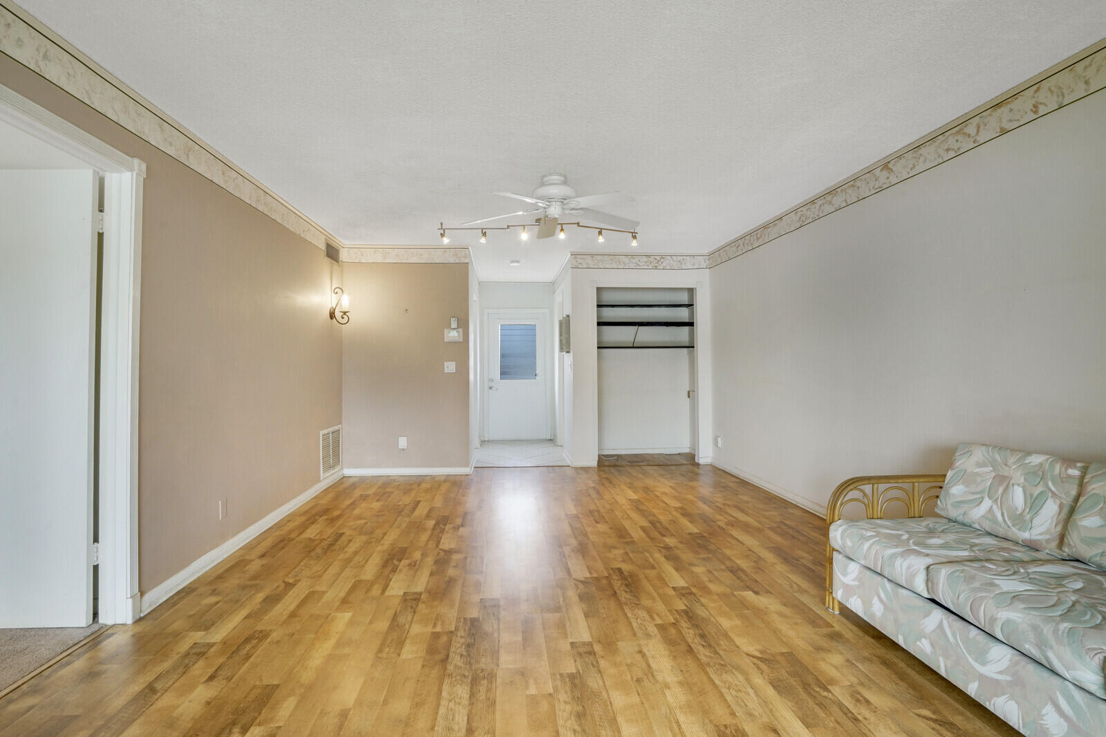 316 Cape Cod Circle, Unit B Lake Worth, FL 33467 - Photo 10 of 38 17_Image_17_mls