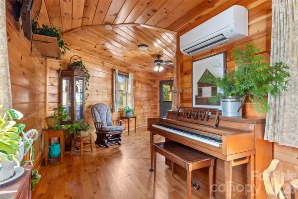 $1,300,000 | 2257 Quiet Creek Lane, Lenoir, NC 28645