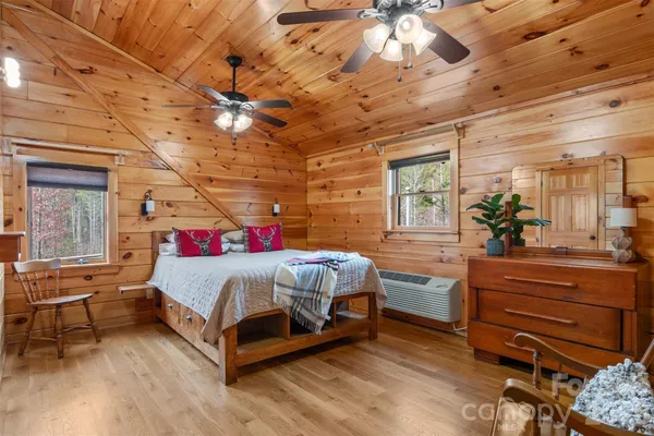 $1,300,000 | 2257 Quiet Creek Lane, Lenoir, NC 28645