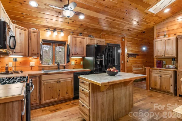 $1,300,000 | 2257 Quiet Creek Lane, Lenoir, NC 28645