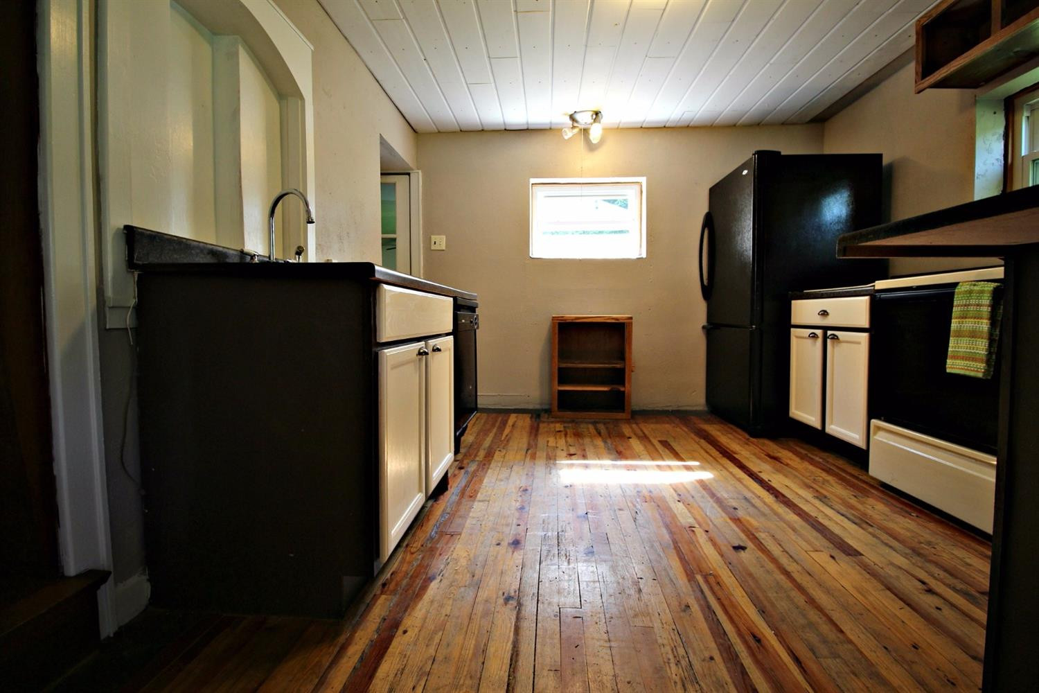103 Cherry Rd Court Berea, KY 40403 - Photo 3 of 52 Photo 4