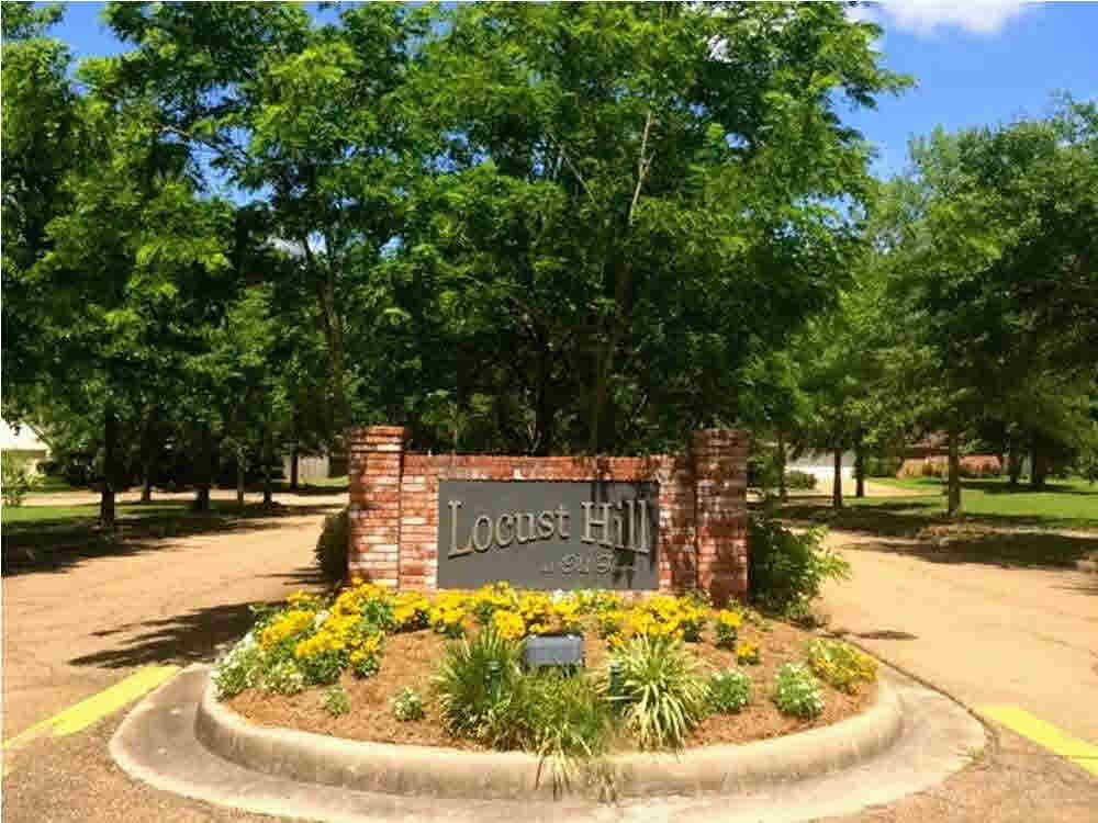 503 Summer Hill Road Madison, MS 39110 - Photo 25 of 25 Rear view with a nice patio.