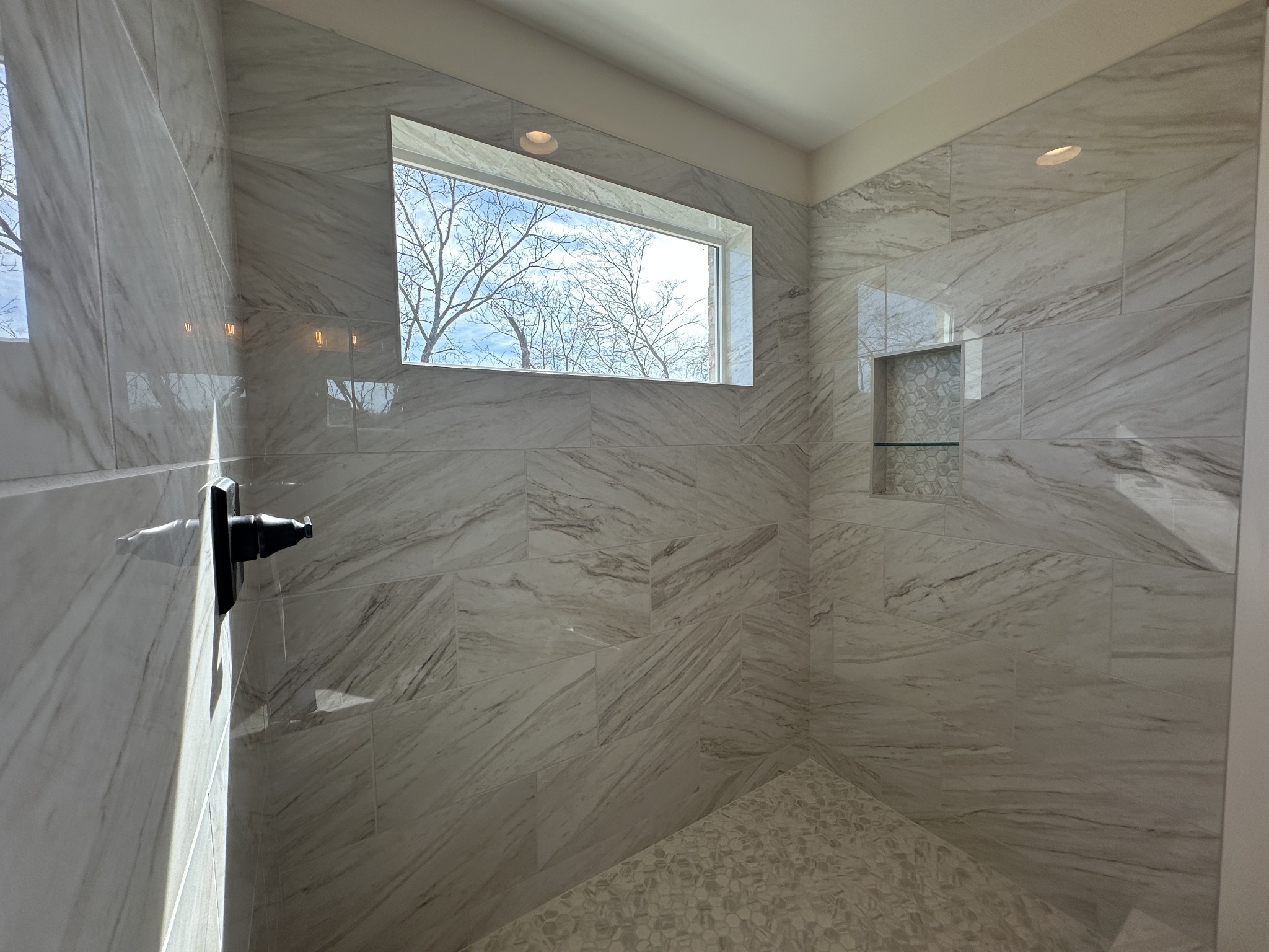 1576 Frye Road Columbia, TN 38401 - Photo 61 of 66 a bathroom with a window