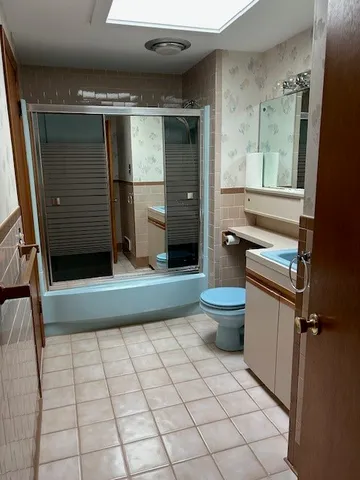 $449,000 | 67 Ashwood Circle, Warwick, RI 02886