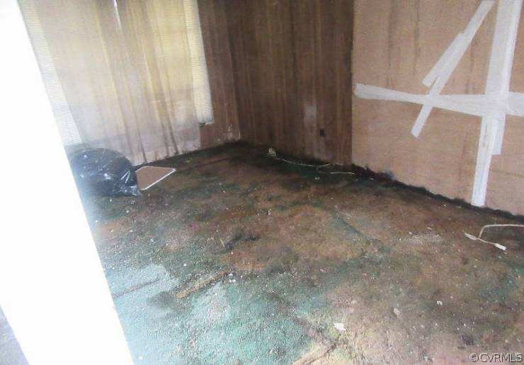 6024 Lockett Road Rice, VA 23966 - Photo 10 of 10 an empty room with a window