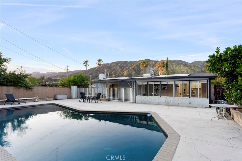 2936 Treefern Drive Duarte, CA 91010 - Photo 23 of 28 Pool/Entertaining Yard