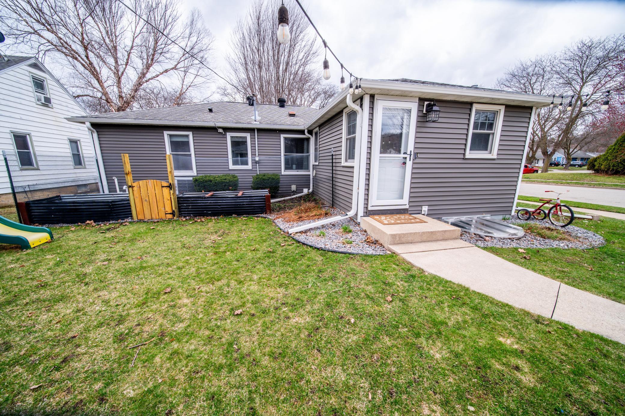 1412 9th Avenue Northeast Rochester, MN 55906 - Photo 4 of 68