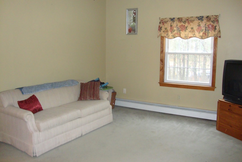 116 North Sturbridge Road Charlton, MA 01507 - Photo 10 of 30 Gallery Image 10
