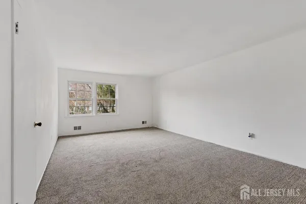 $699,900 | 12 Village Drive, Old Bridge, NJ 07747