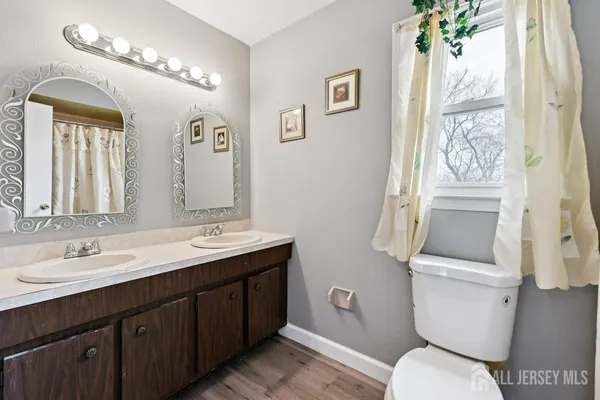 $699,900 | 12 Village Drive, Old Bridge, NJ 07747