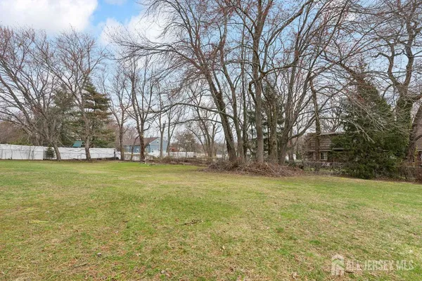 $699,900 | 12 Village Drive, Old Bridge, NJ 07747