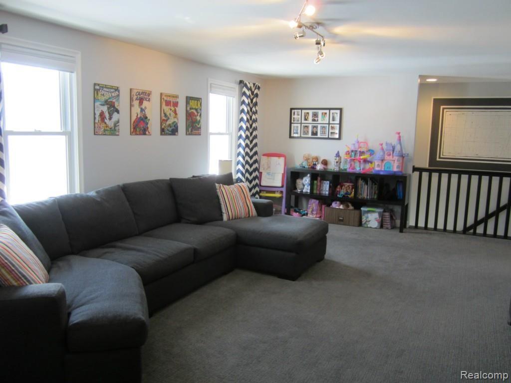 754 Birch Tree Lane Rochester Hills, MI 48306 - Photo 21 of 53