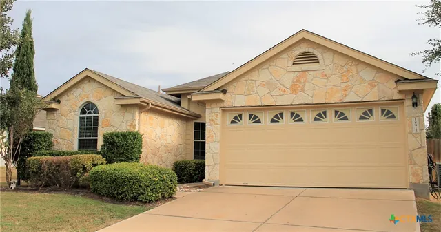 $1,800 | 18913 Leigh Lane, Pflugerville, TX 78660