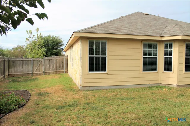 $1,800 | 18913 Leigh Lane, Pflugerville, TX 78660
