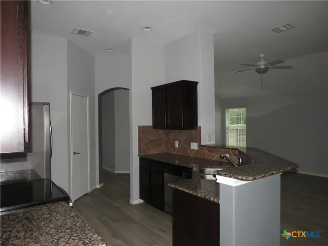 $1,800 | 18913 Leigh Lane, Pflugerville, TX 78660