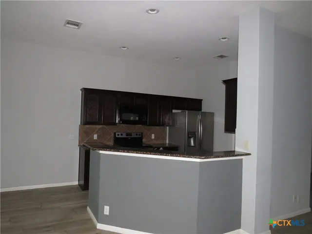 $1,800 | 18913 Leigh Lane, Pflugerville, TX 78660