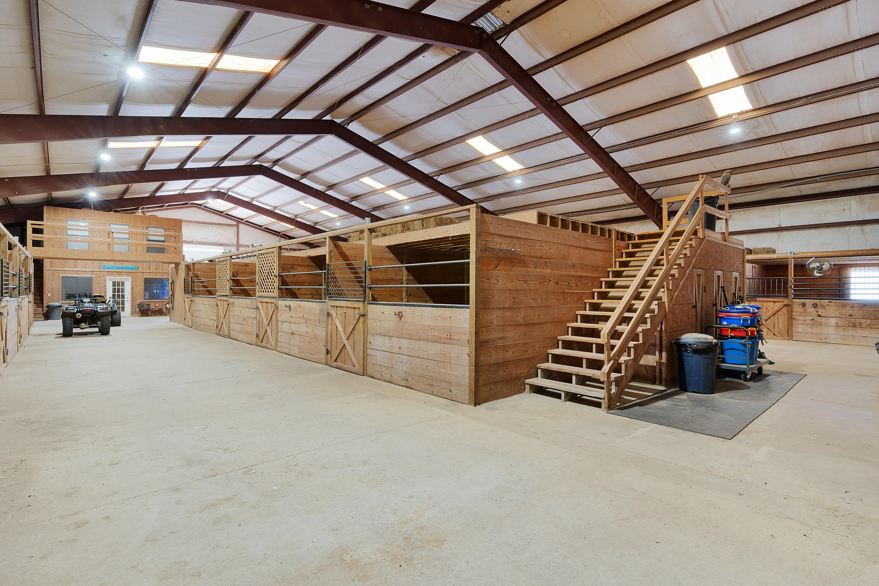 527 Reads Lake Road Chattanooga, TN 37415 - Photo 47 of 100 128 - 527 Reads Lake - Horse Barn