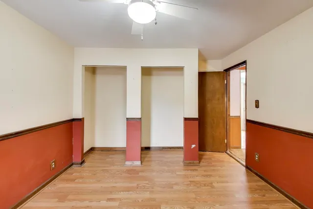 $325,000 | 5303 Victor Street, Downers Grove, IL 60515