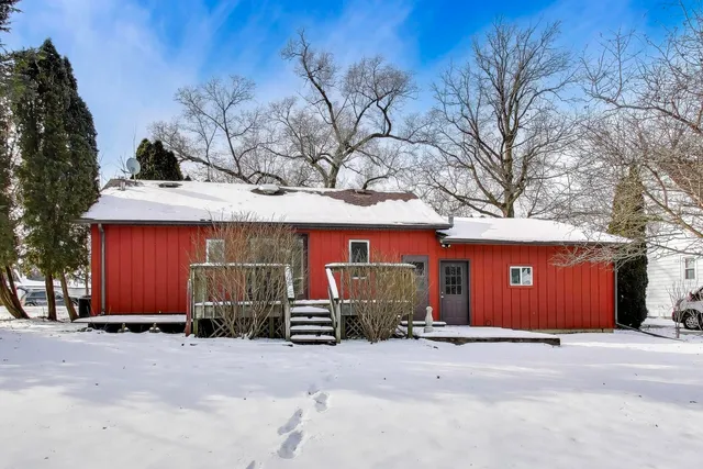 $325,000 | 5303 Victor Street, Downers Grove, IL 60515