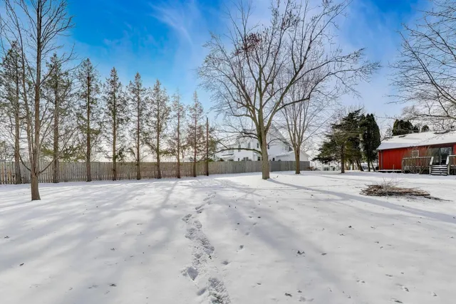 $325,000 | 5303 Victor Street, Downers Grove, IL 60515