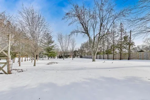 $325,000 | 5303 Victor Street, Downers Grove, IL 60515