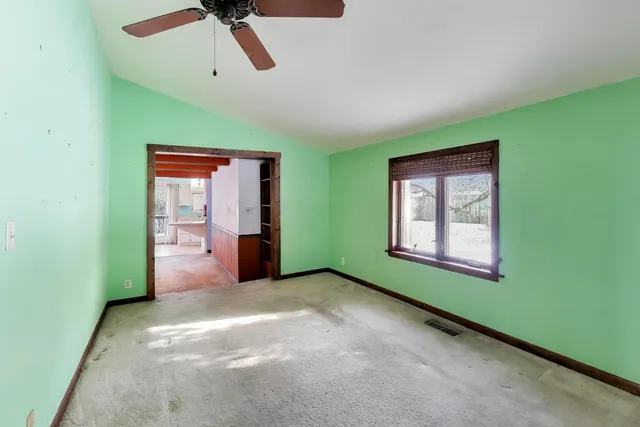 $325,000 | 5303 Victor Street, Downers Grove, IL 60515