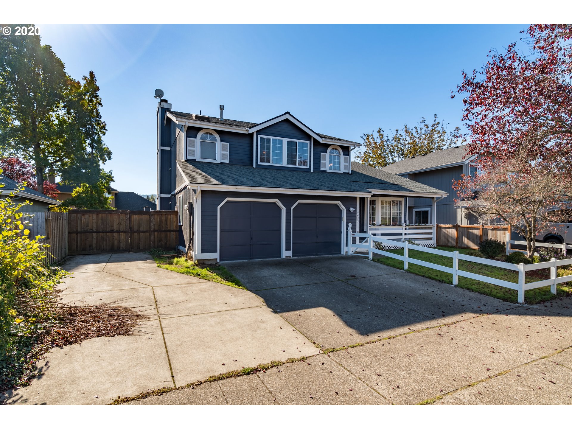 4453 Holly Street Springfield, OR 97478 - Photo 2 of 32
