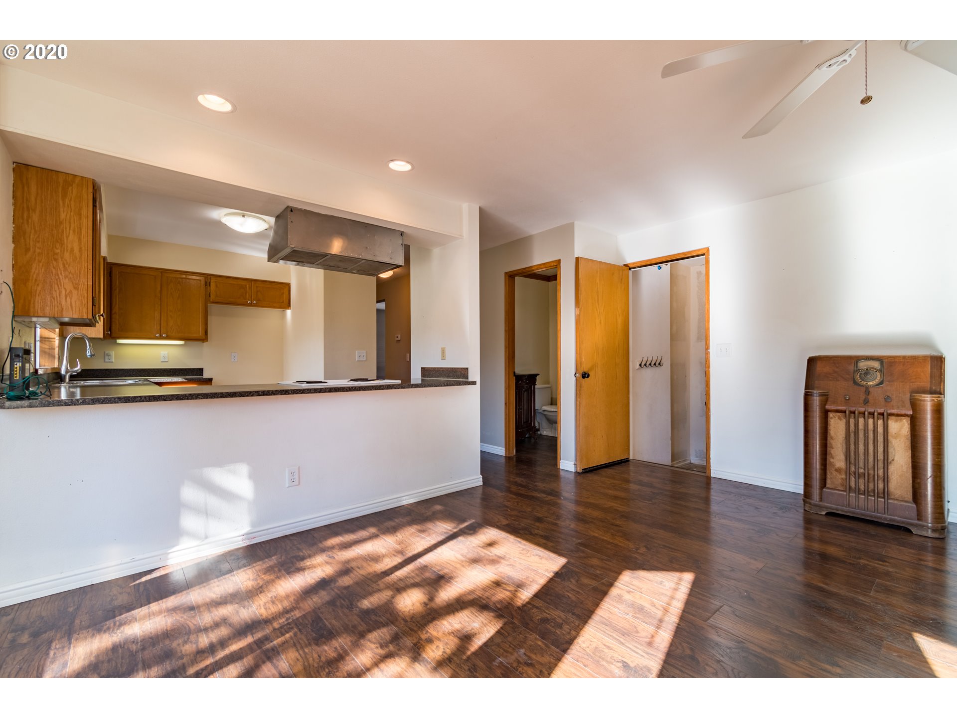 4453 Holly Street Springfield, OR 97478 - Photo 12 of 32