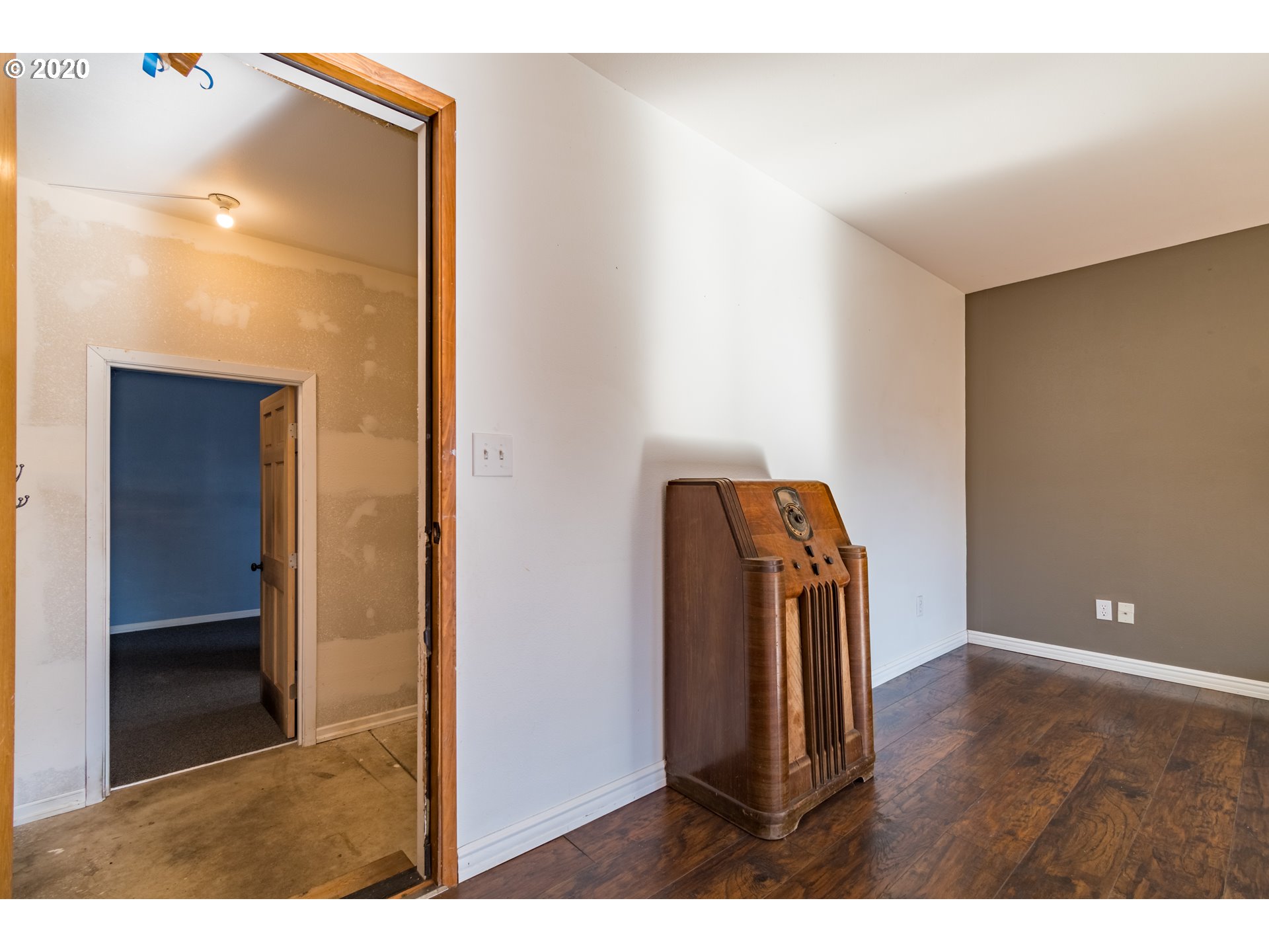 4453 Holly Street Springfield, OR 97478 - Photo 14 of 32