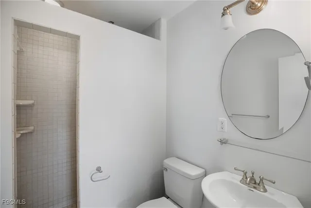 $250,000 | 1440 Mandel Road, Fort Myers, FL 33919