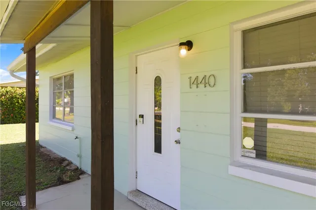$250,000 | 1440 Mandel Road, Fort Myers, FL 33919