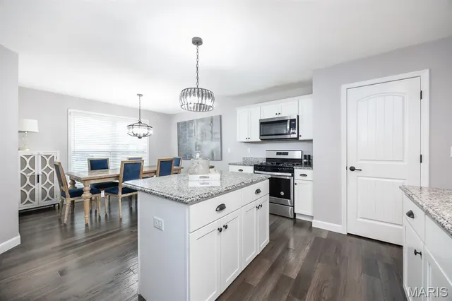 $425,000 | 708 Santa Fe Court, Shiloh, IL 62221