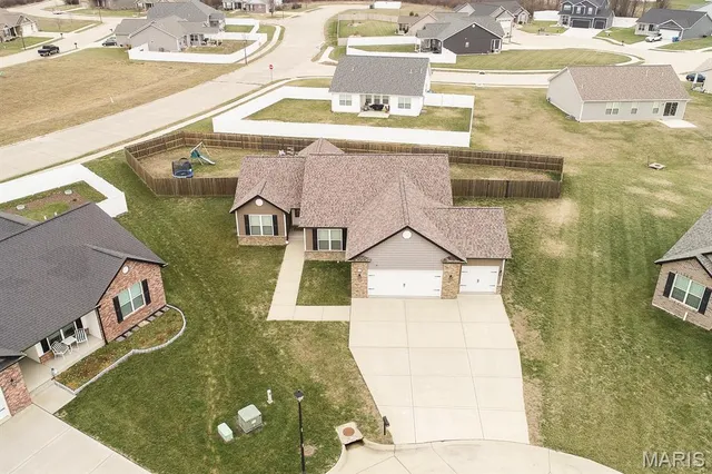 $425,000 | 708 Santa Fe Court, Shiloh, IL 62221