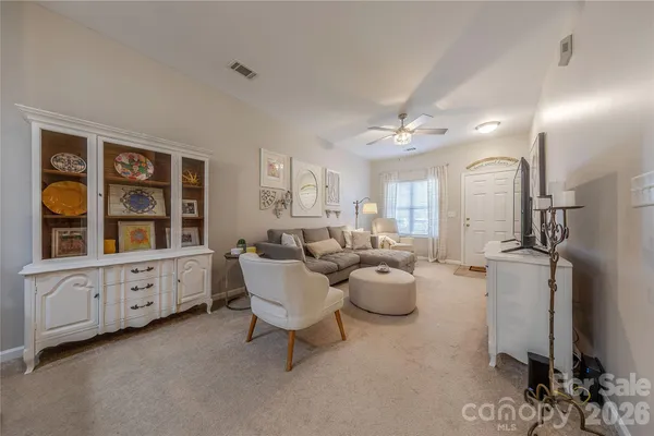 $279,000 | 124 Clydesdale Court, Matthews, NC 28104