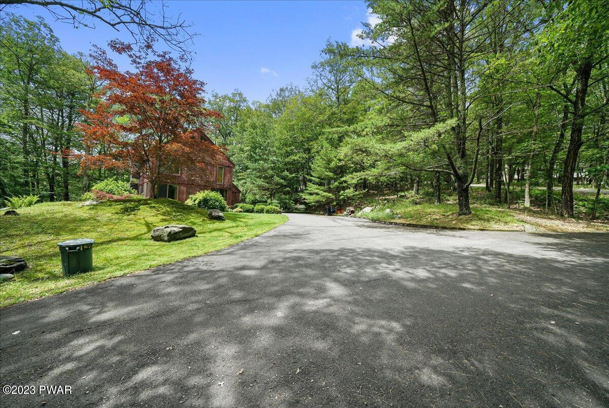 262 Foster Hill Road Milford, PA 18337 - Photo 54 of 64 Driveway View