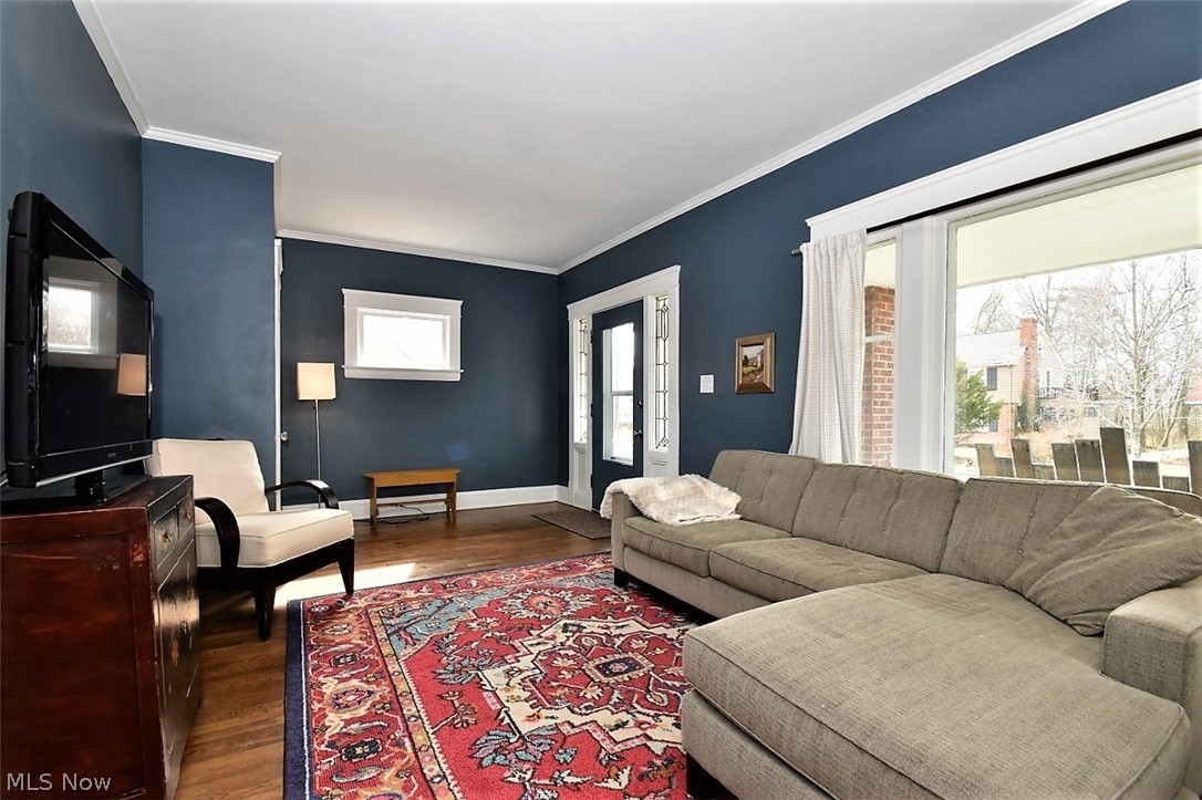 2489 Kingston Road Cleveland, OH 44118 - Photo 5 of 30 Gallery Image 5