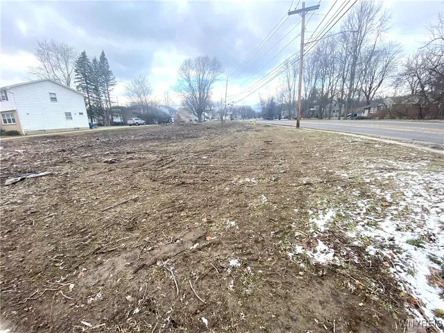 $39,900 | 3154 Sweet Home Road, Amherst, NY 14228