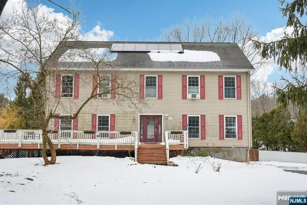 $750,007 | 14 Sweetman Lane, West Milford, NJ 07480
