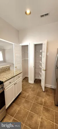 a view of stove top oven