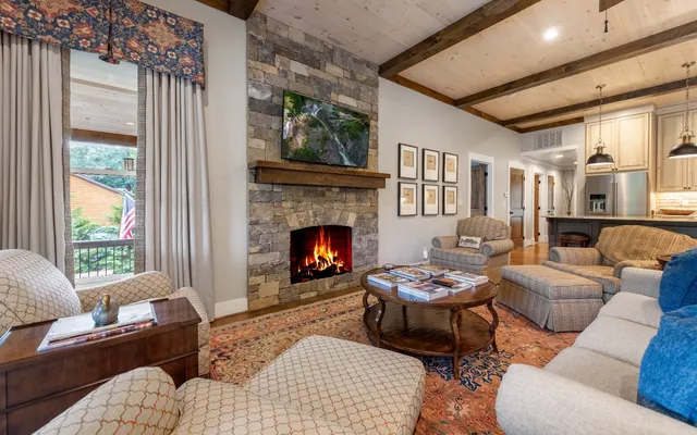 $2,834,360 | 547 Toccoa River Lane, Mineral Bluff, GA 30559