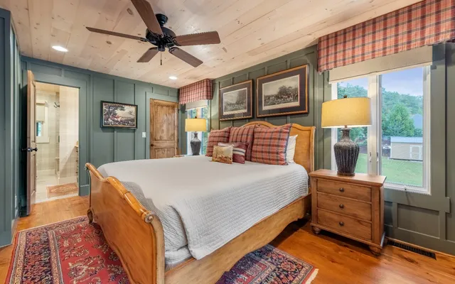 $2,834,360 | 547 Toccoa River Lane, Mineral Bluff, GA 30559