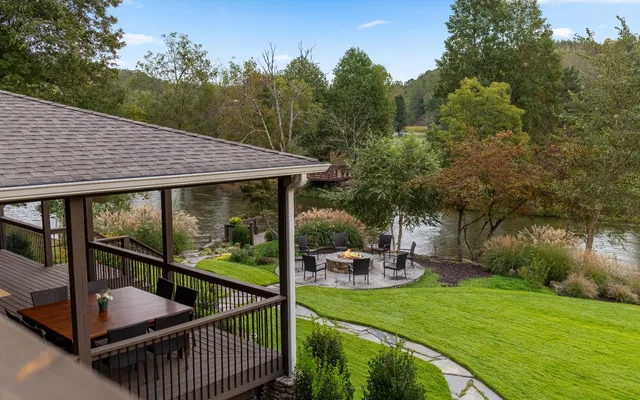 $2,834,360 | 547 Toccoa River Lane, Mineral Bluff, GA 30559