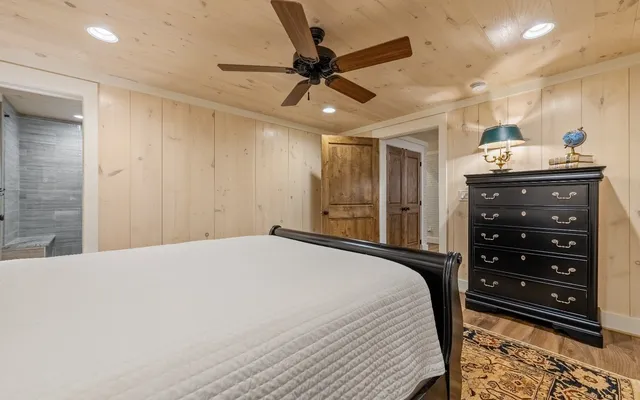 $2,834,360 | 547 Toccoa River Lane, Mineral Bluff, GA 30559