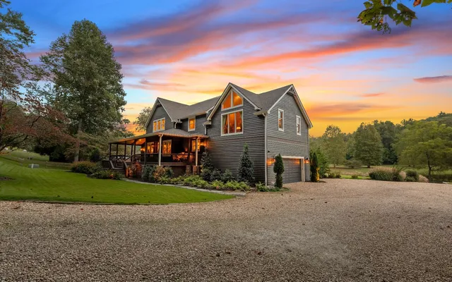 $2,834,360 | 547 Toccoa River Lane, Mineral Bluff, GA 30559