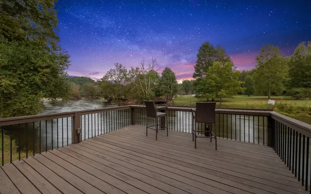 $2,834,360 | 547 Toccoa River Lane, Mineral Bluff, GA 30559
