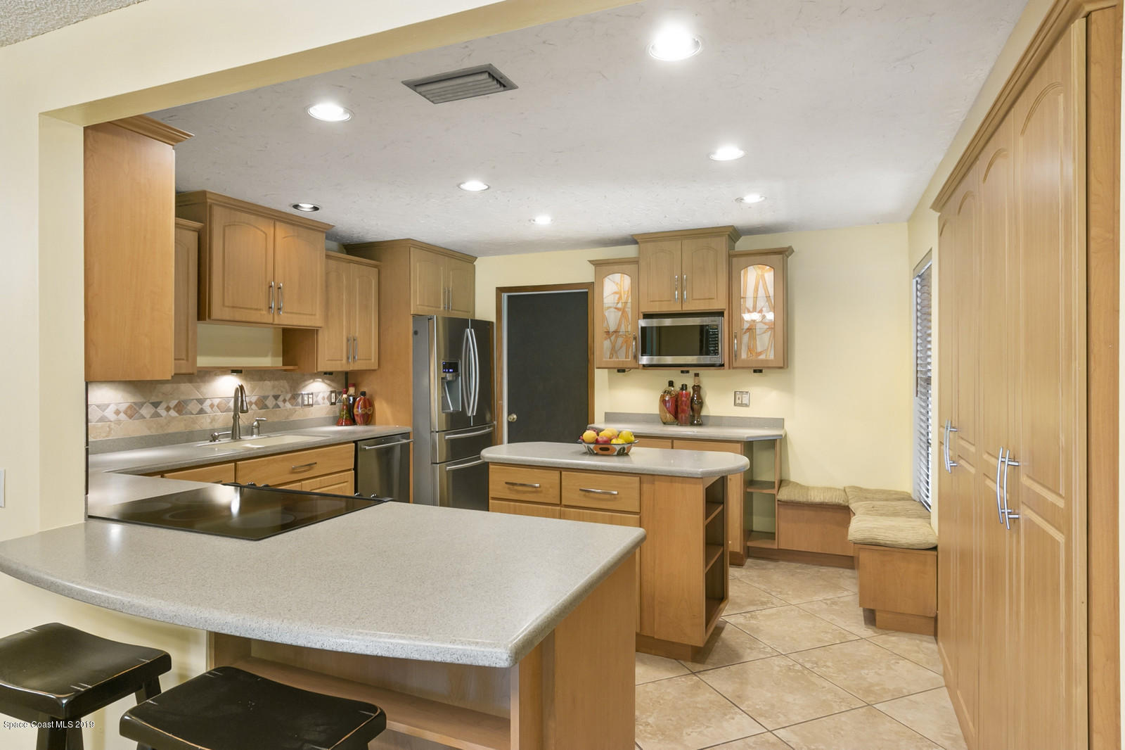 1320 Meadowbrook Road Northeast Palm Bay, FL 32905 - Photo 12 of 34 Kitchen