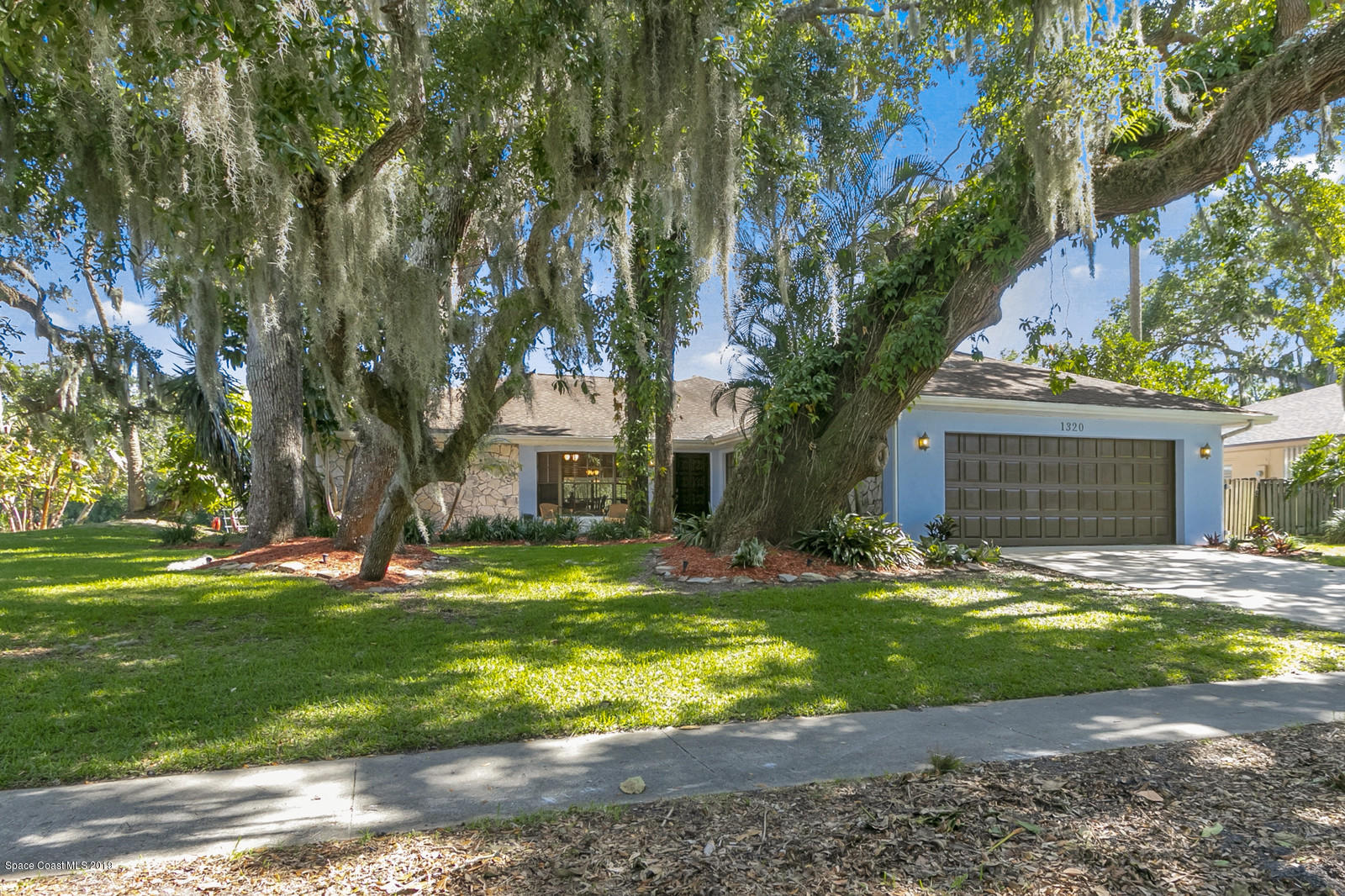 1320 Meadowbrook Road Northeast Palm Bay, FL 32905 - Photo 3 of 34 03_1320MeadowbrookRdNE003_mls